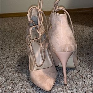 Camel heel sandals with laces